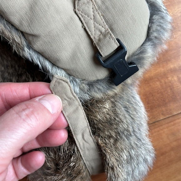 Fur hat - Picture 8 of 10